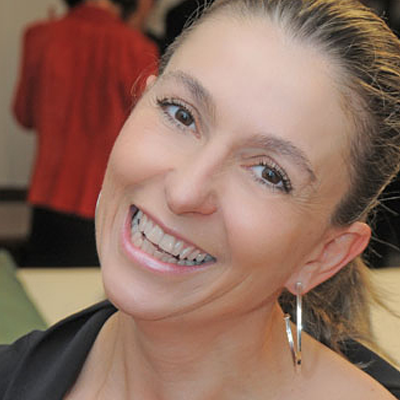 Ivangela Curra