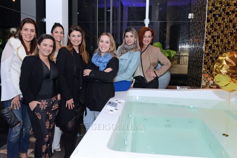 Pastilhart apresenta showroom Decortiles