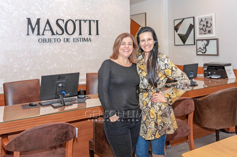 A conceituada marca MASOTTI está neste ano comemorando 60 anos e a data não poderia trazer melhores resultados para a marca. Além de ser referência em móveis que abrangem diversos estilos, ainda pode contar com parceiros e clientes que prestigiam e indicam seus produtos devido a alta qualidade e compromisso que a empresa tem com seu público.