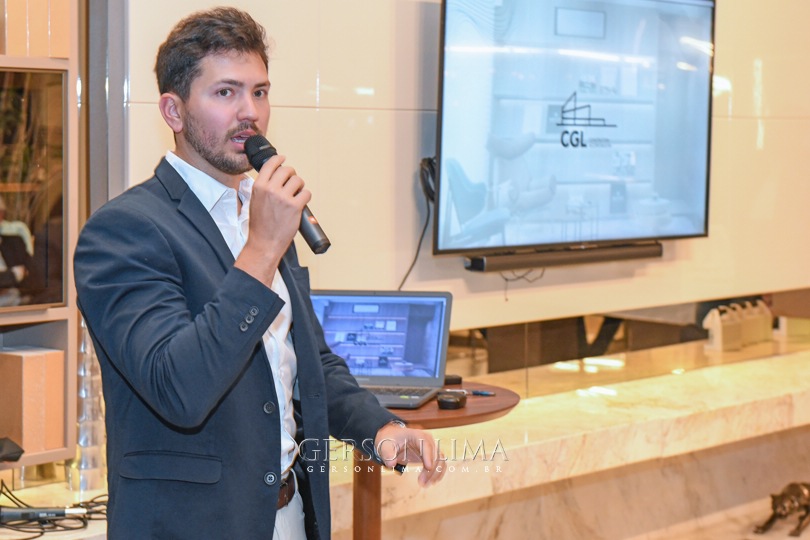 Tomás Herrera, palestra na Confraria Imobiliária Curitiba