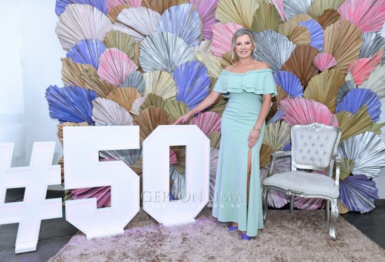 MARILDA PEREIRA FAZ 50 ANOS