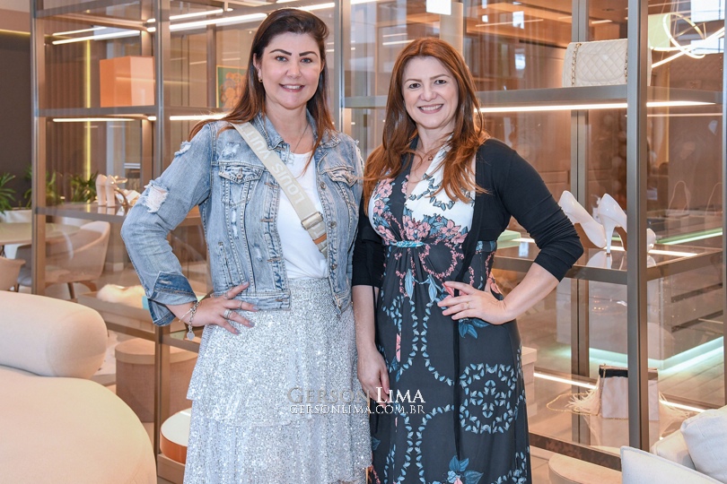 O casal de empresários Silvia e Clair Milani, da Perfacto Batel, celebrou o Dia do Arquiteto com um delicioso brunch para um seleto grupo de profissionais