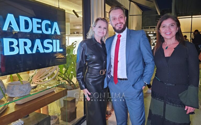 Claudia Sovierzoski Arquitetura e Rodrigo Garcia Design na Casa Cor