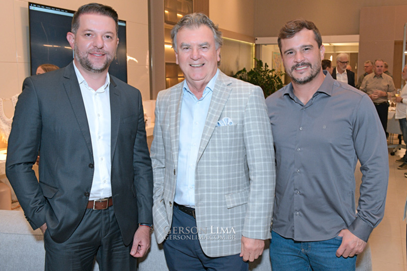 CONFRARIA IMOBILIARIA CURITIBA 047