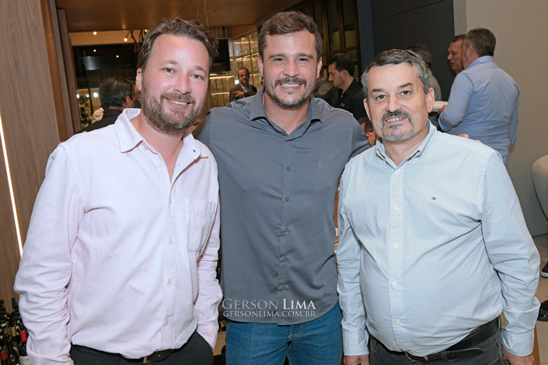 CONFRARIA IMOBILIARIA CURITIBA 063