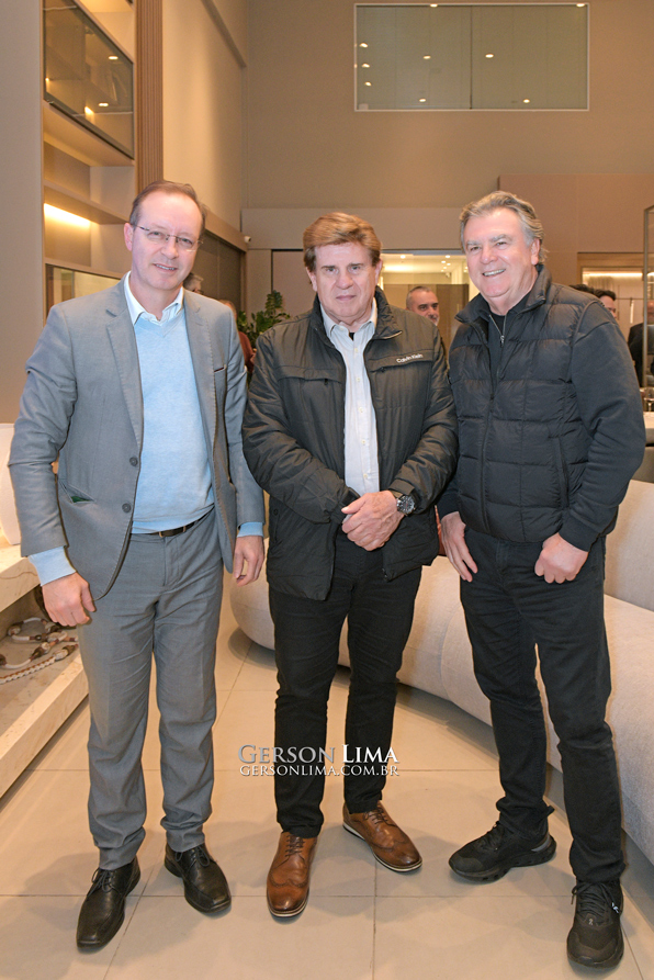 CONFRARIA IMOBILIÁRIA CURITIBA 110