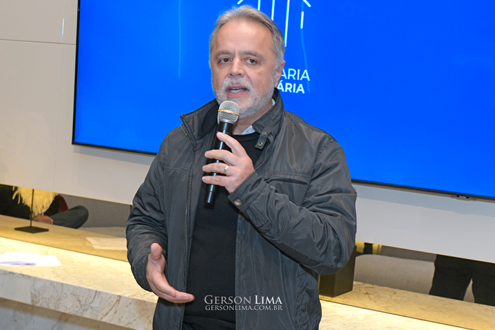 CONFRARIA IMOBILIÁRIA CURITIBA 166