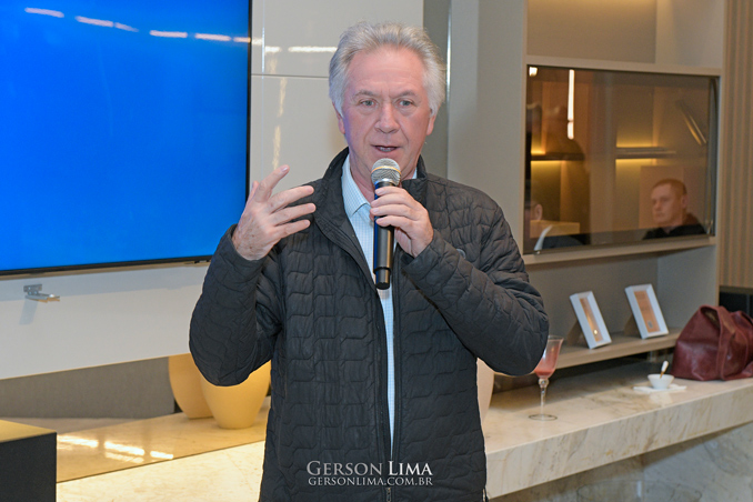 CONFRARIA IMOBILIÁRIA CURITIBA 175