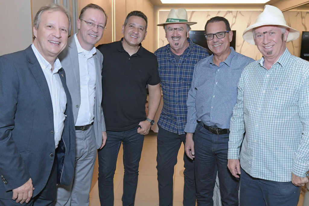 Confraria Imobiliária de Curitiba celebra anúncio de espaço exclusivo de atendimento na Sanepar