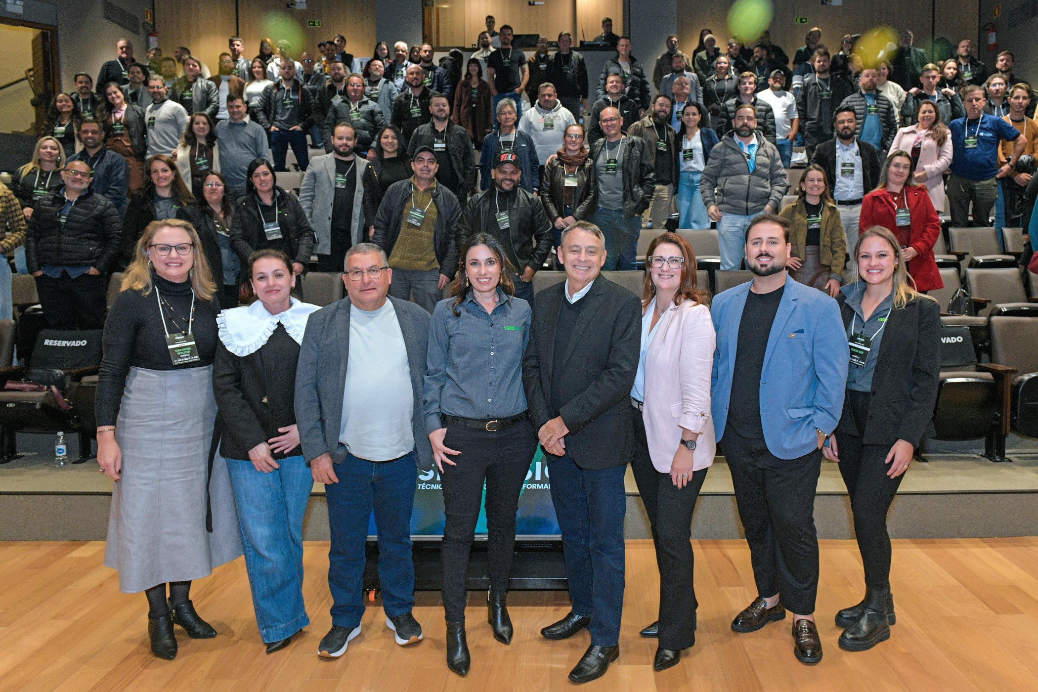 Vidromax realiza V Simpósio Técnico